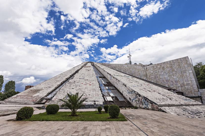 Pyramid of Tirana, 