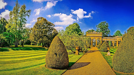 Castle Ashby Gardens, Northampton