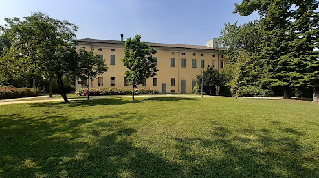 Villa Braghieri-Albesani, Castel San Giovanni, Castel San Giovanni