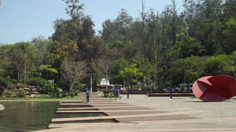 Praça Doutor Otávio de Moura Andrade, 