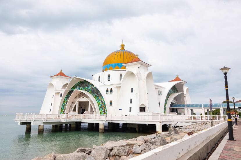 Melaka Straits Mosque (Masjid Selat Melaka), Malacca