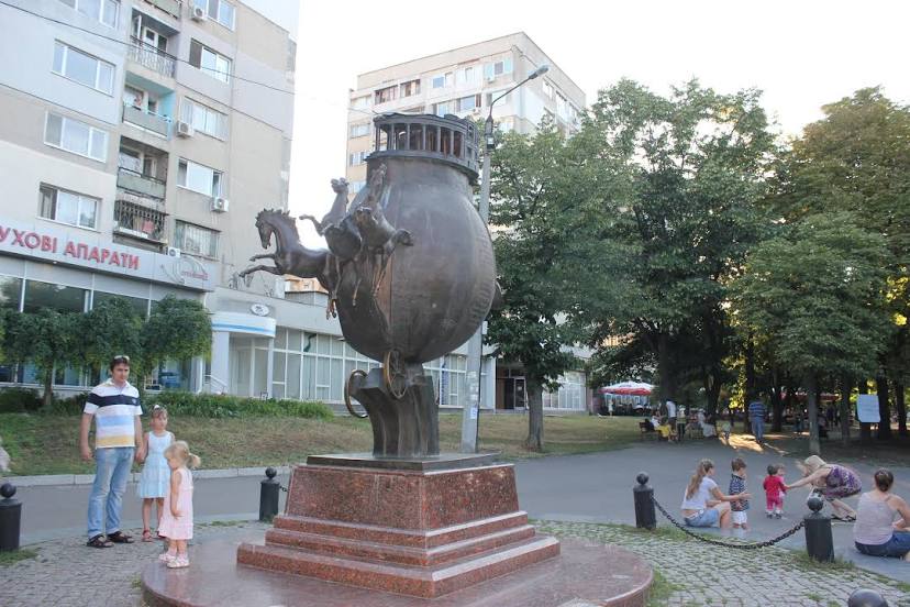 Памятник Апельсину, Одесса