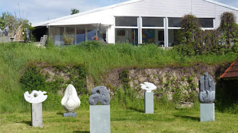 Müller & Petzinna Skulpturengalerie, 