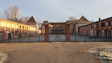 Le Château des Confluences, Кастане-Толозан