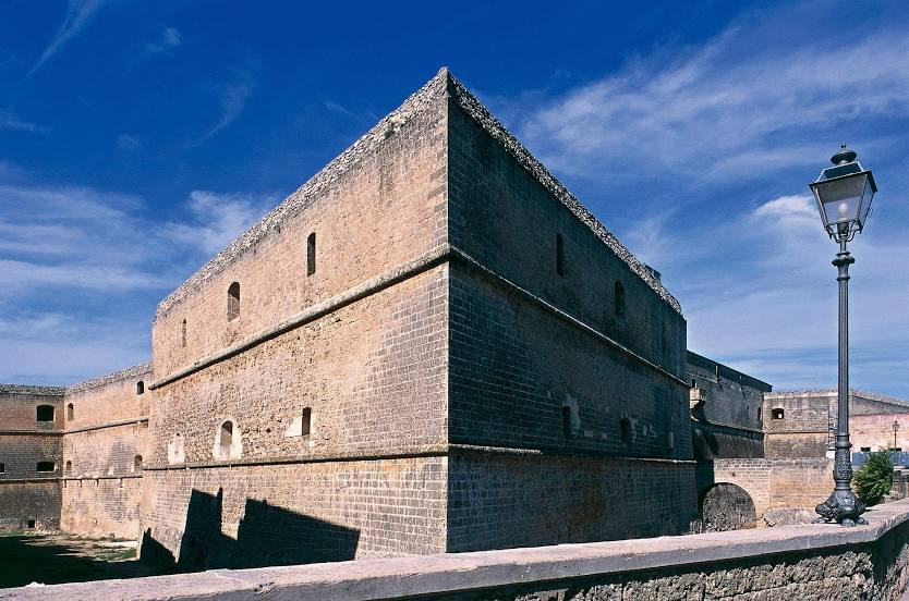 Castello Angioino, Bari
