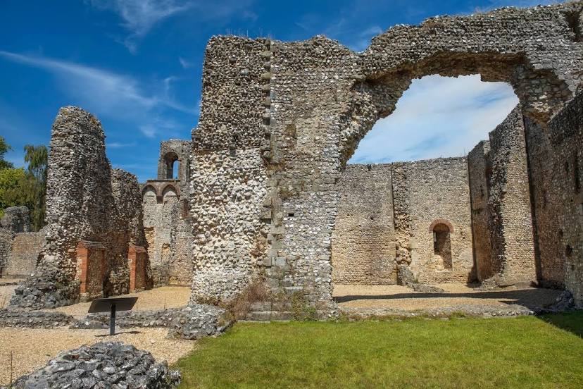 Wolvesey Castle (Old Bishop's Palace), 