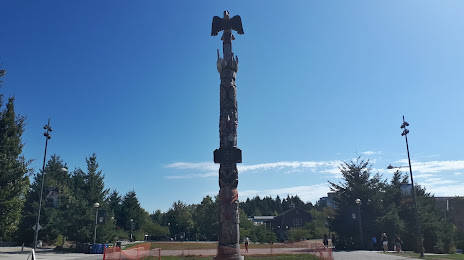 Reconciliation Pole, فانكوفر الغربية