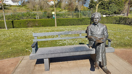 Standbeeld Albert Einstein, De Haan