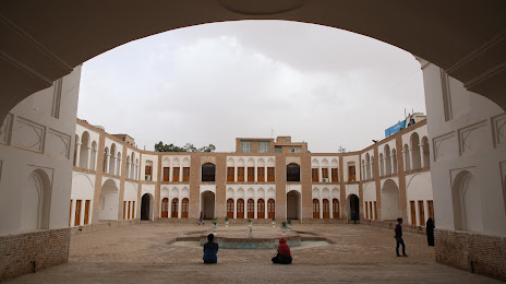 مدرسه تاریخی شوکتیه, Birjand