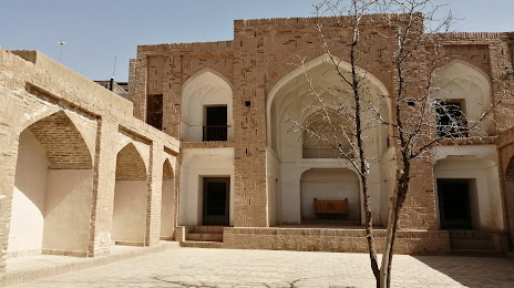 Khaje Khezr Historical Building, Biryand
