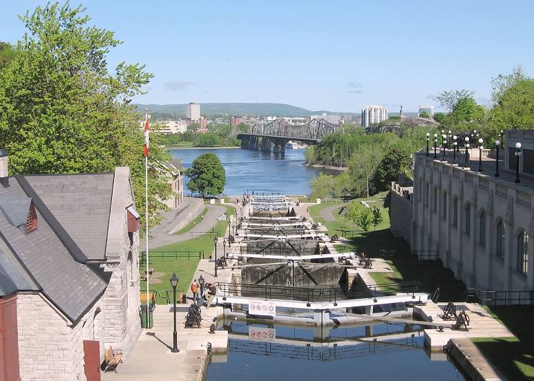Rideau Canal, Locks 1 - 8 - Ottawa, أوتاوا