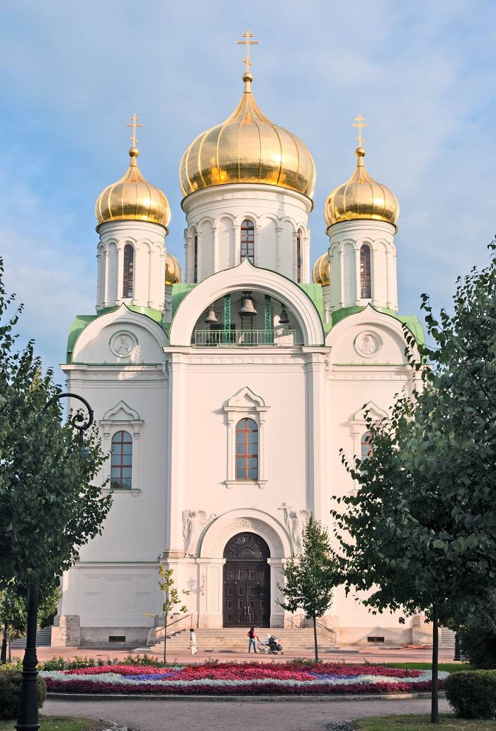 Bazilika Svyatoy Yekateriny Aleksandriyskoy, Metallostroy