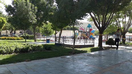 Manzariyeh Park, 