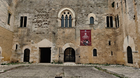 Castello normanno-svevo di Gioia del Colle, Gioia del Colle