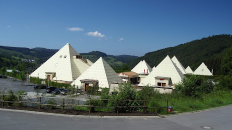 Die Sauerland-Pyramiden, Schmallenberg