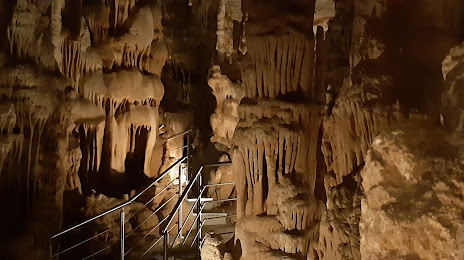 Σπήλαιο Παιανίας Κουτούκι, Παιανία