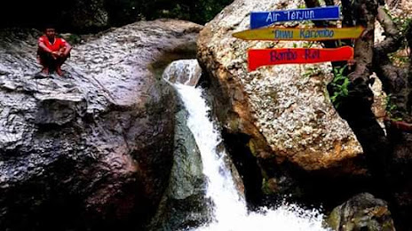 Wisata Bombo Roi (Wisata Bombo Roi Waterfall), Μπίμα