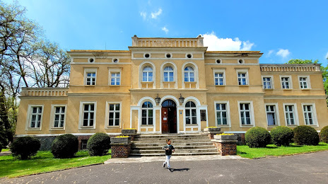 Muzeum Przyrodniczo - Łowieckie. Oddział Muzeum Narodowego Rolnictwa w Szreniawie, 