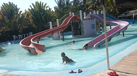 Summerland Aquatic Park, Colima