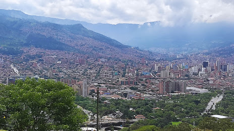 Cerro El Volador Natural Park (Parque Natural Cerro El Volador), Medellín