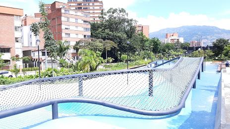 Medellin River Parks, Medellín