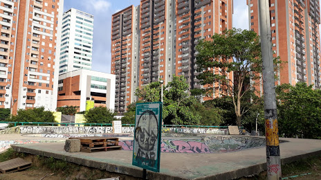 Ciudad del Río Lineal Park, Medellín