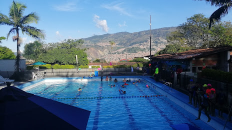 Comfama Recreational Park (Parque Recreativo Comfama), Medellín