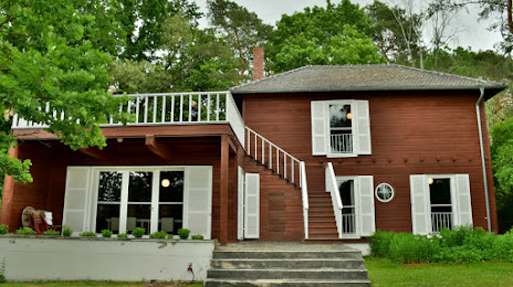 The Einstein Summerhouse, 