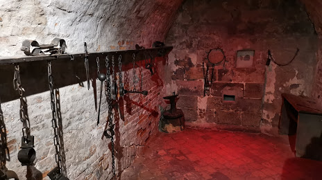 Medieval Dungeons, 