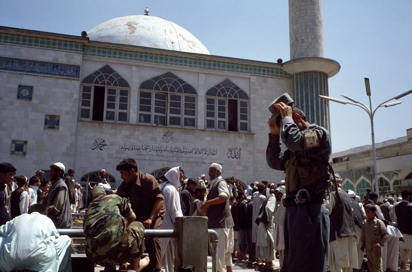 Pul-e Kheshti Mosque, 