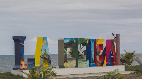 Playa Los Maestros, La Ceiba