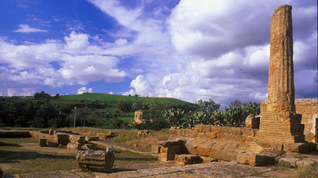 Temple of Vulcano (Hefestos), 