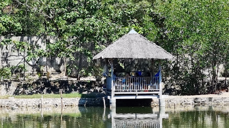 Papa Kit's Marina and Fishing Lagoon, Liloan
