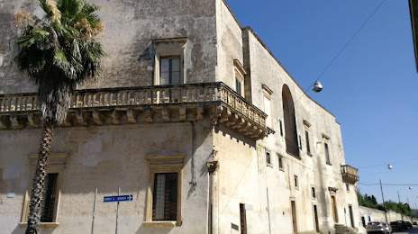 Castello Nuovo - Palazzo Spinelli, Trepuzzi