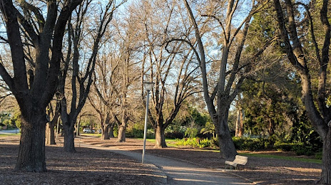 Gardiners Creek, Malvern East