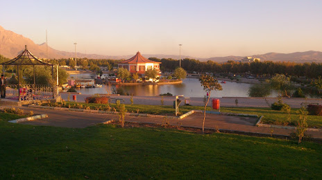 Kowsar Park, Melayer