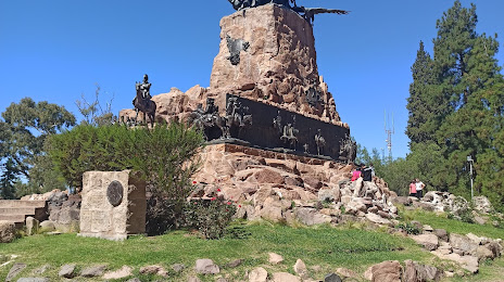 Cerro de la Gloria - Monumento al Ejército de Los Andes, 
