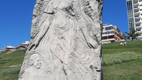 Monumento a Alfonsina Storni LA PERLA, 