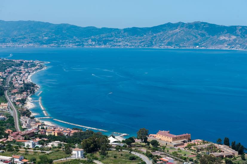 Strait of Messina, Villa San Giovanni