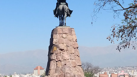 Monument General Martin Miguel de Guemes, 