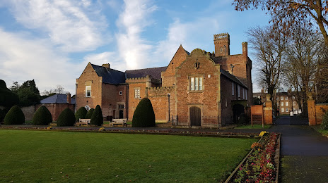 Ayscoughfee Hall Museum and Gardens, Spalding