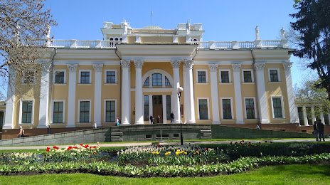 Homieĺ Palace and Park Ensemble's Park, 
