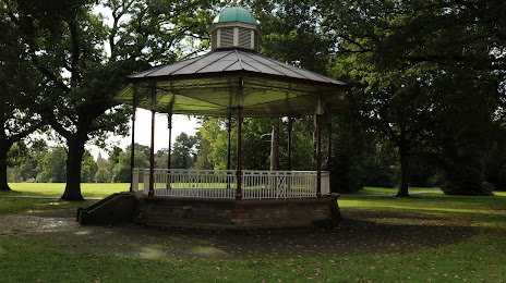 Queens Park, Crewe