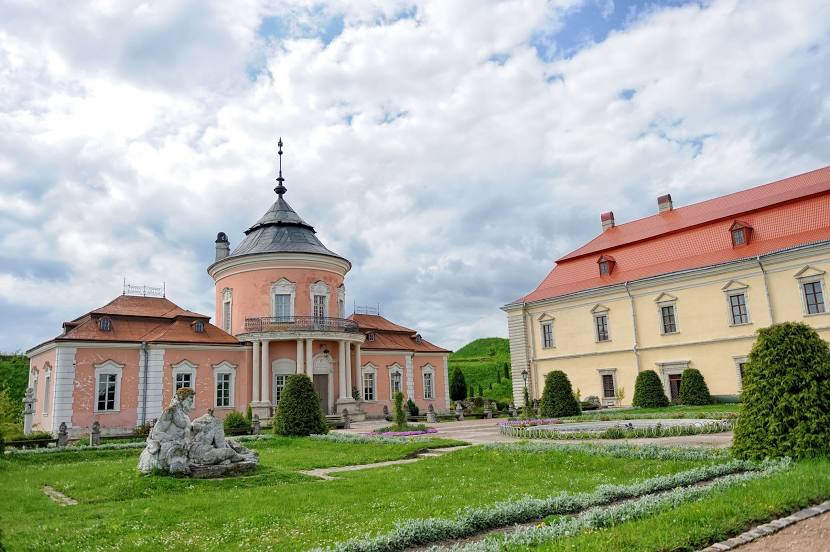 Zolochiv Castle, 