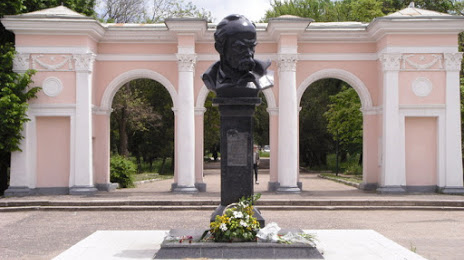 Памятник Тарасу Шевченко, Симферополь