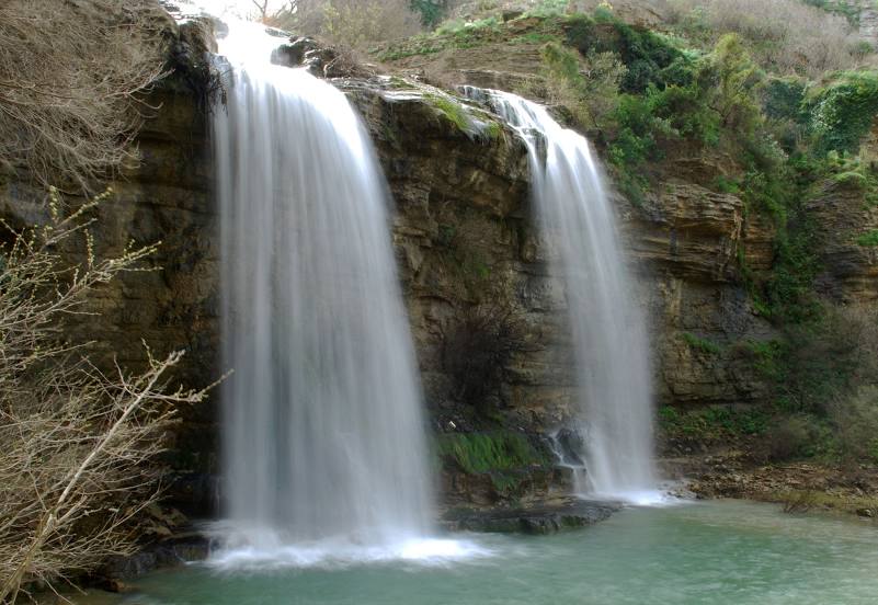 Parco fluviale delle Due Rocche cascata, 