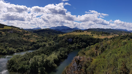 Meandros del Nora, Oviedo