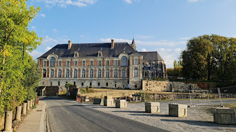 Saint-Michel-en-Thiérache Abbey, Hirson