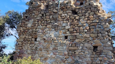 Castillo de Dosrius, La Roca del Vallés