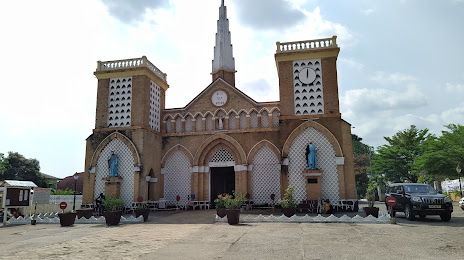 Cathédrale Sacre-Cœur de Brazzaville, Brazzaville